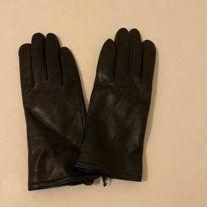 Women’s Insulated Leather Gloves